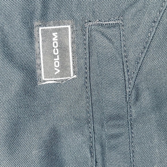 Volcom Shorts - Picture 10 of 12